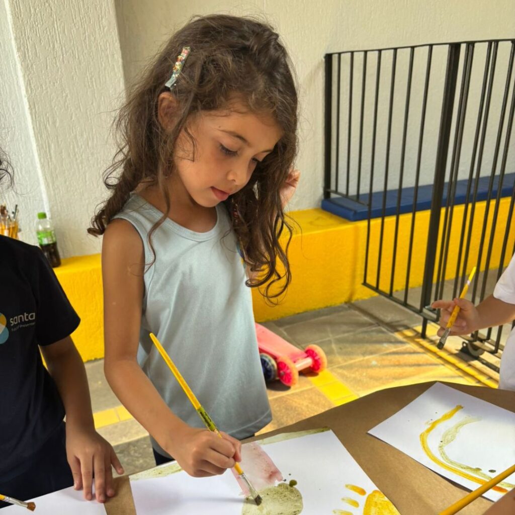 CORES, CULTURAS E DESCOBERTAS