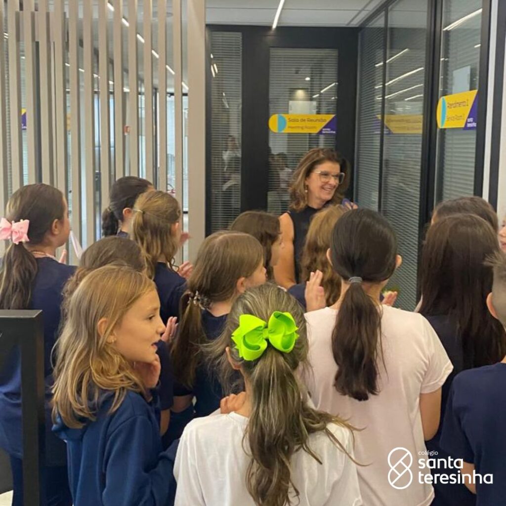 ANIVERSÁRIO DA DIRETORA CARLA