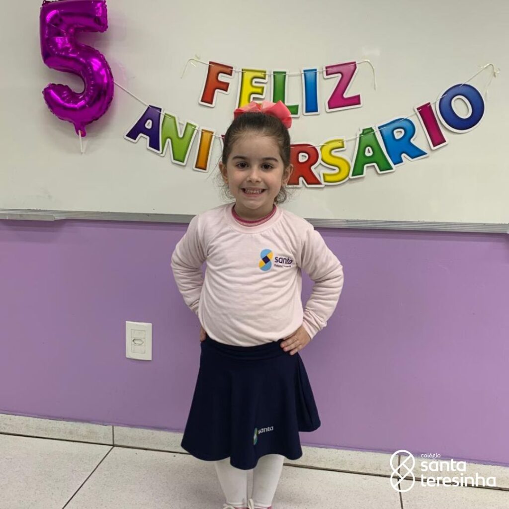 ANIVERSÁRIO DA LIVIA