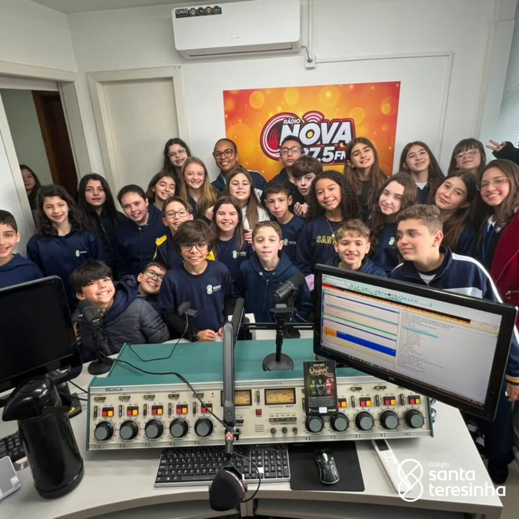 VISITA Á RÁDIO NOVA FM 87,5